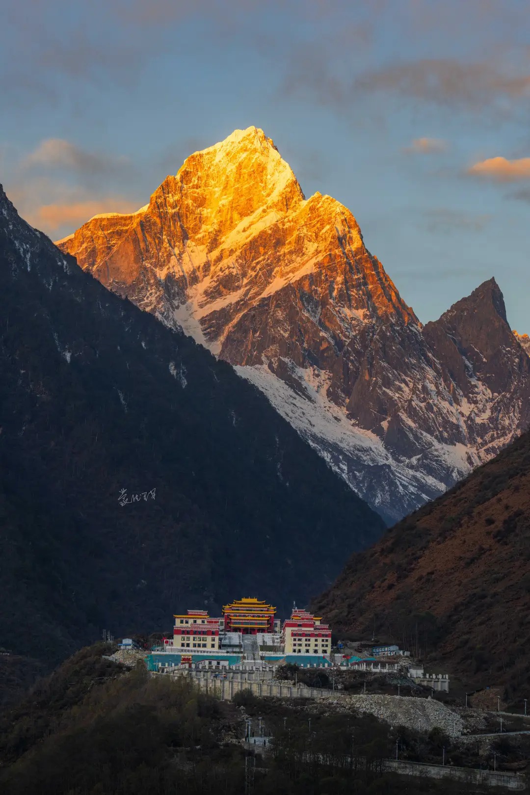 Erdeka peak in the Gongga range above Kangding — approach toward Lenggacuo sacred lake at dawn